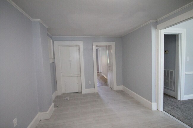 Building Photo - Exclusively Offered by Muse Realty Rentals, LLC