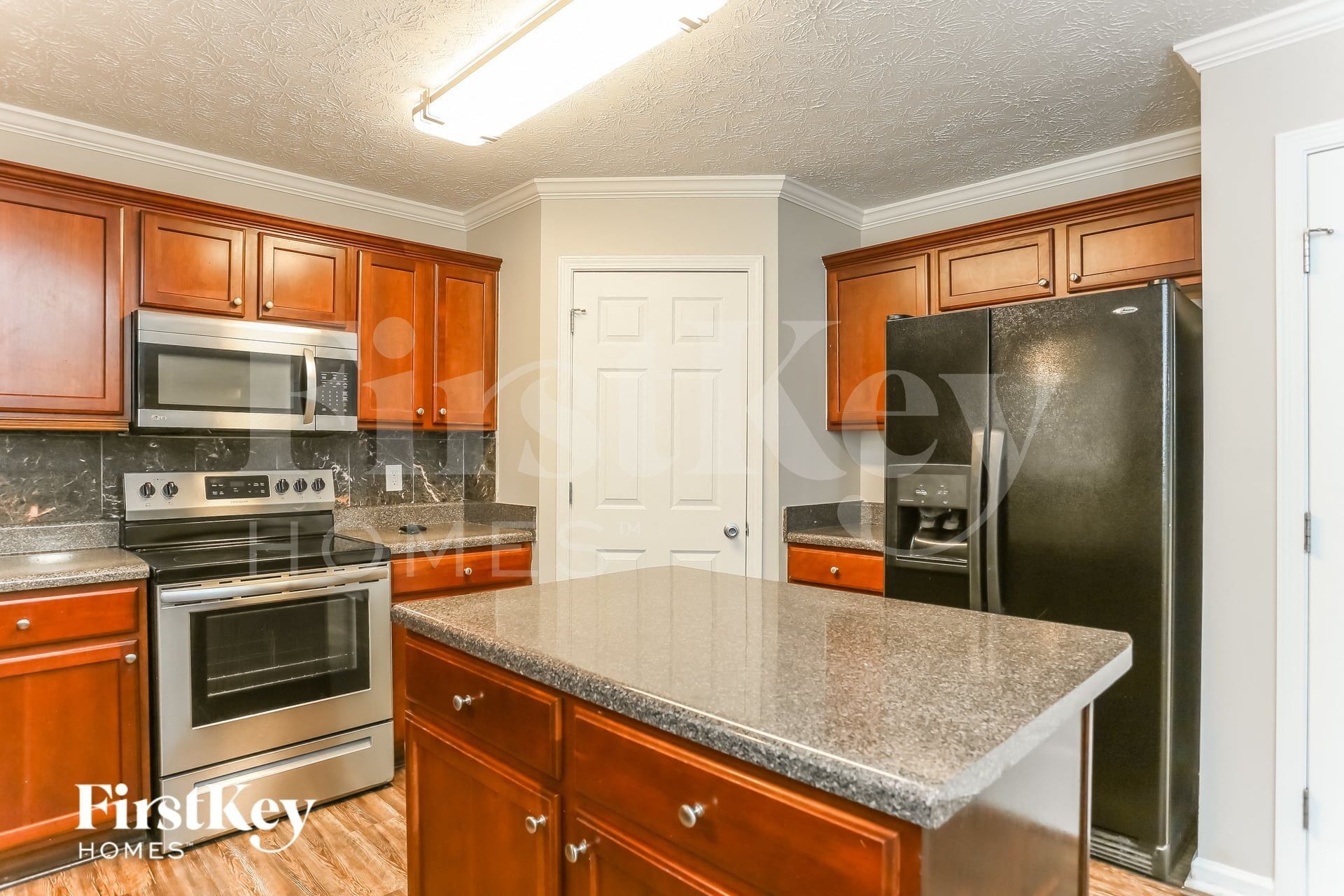 Building Photo - 1294 Oak Knoll Ct