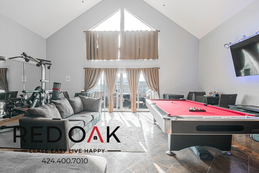 Building Photo - 6700 Franklin Pl