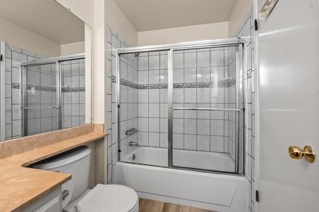 Building Photo - 112 Crown Cir