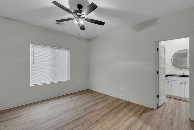Building Photo - 1711 Jase Ct