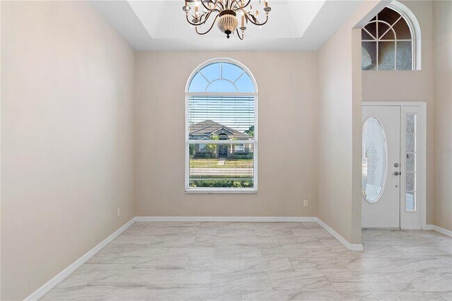 Building Photo - 9885 Montclair Cir