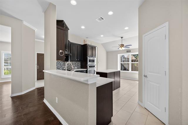 Building Photo - 4701 Bungalow Dr