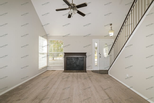 Building Photo - 4918 High Crest Ct