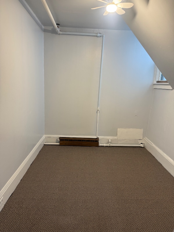 Building Photo - 547a E Dover St