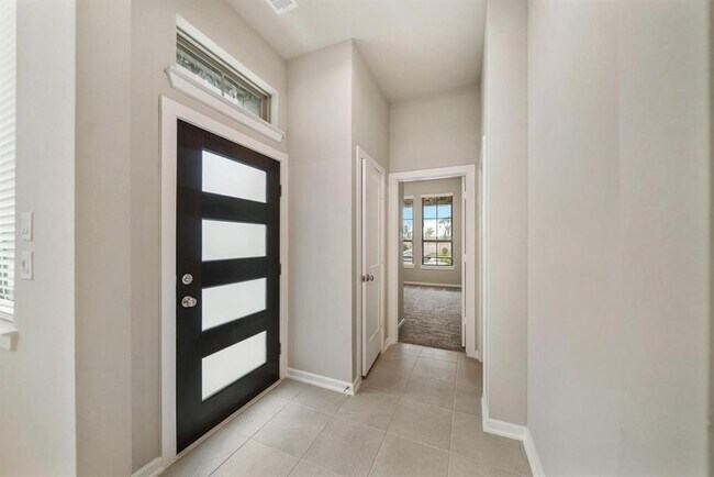Building Photo - 1547 Crystal Stream Dr