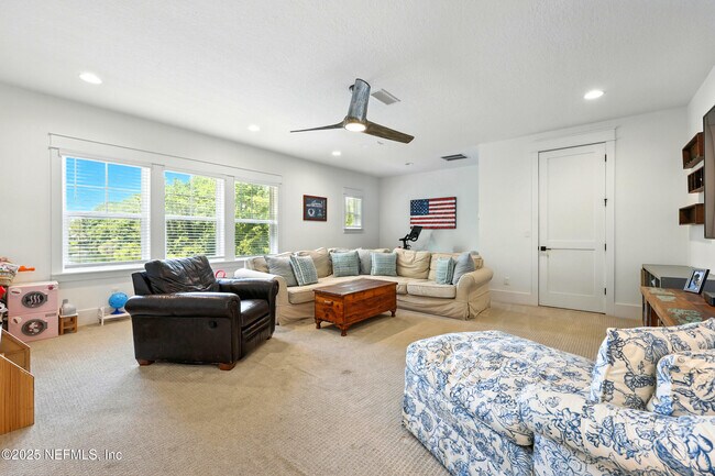 Building Photo - 116 Palm Bay Ct