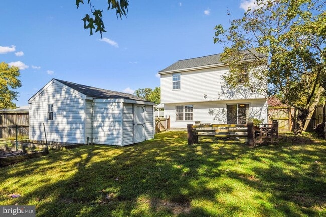 Building Photo - Charming 4-Bedroom Colonial with Modern Up...