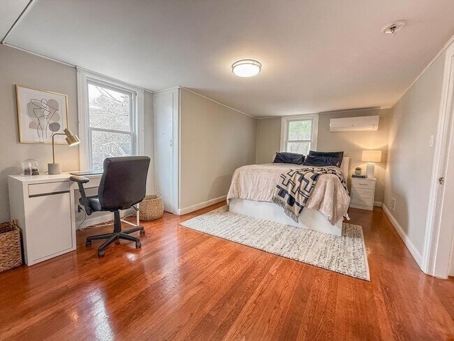 Building Photo - 26 Lee Rd