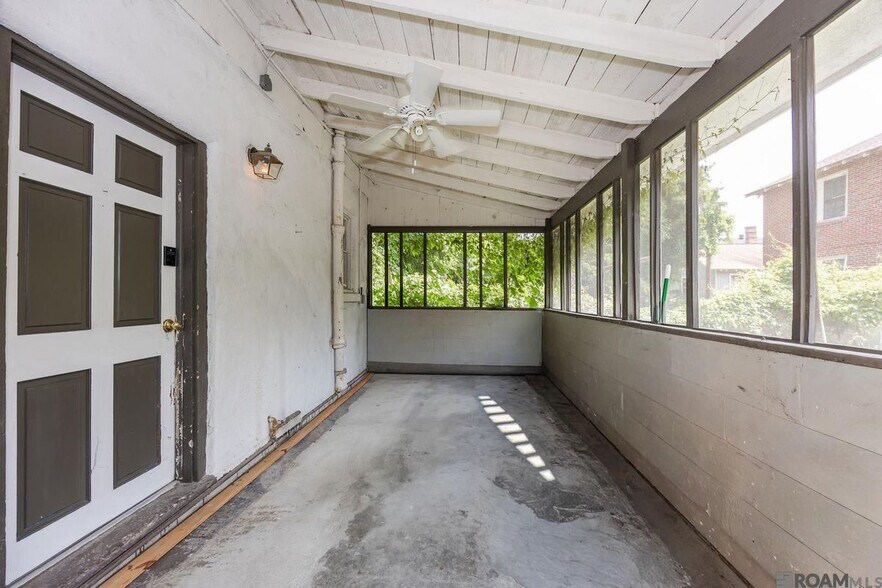 Building Photo - 759A Spanish Town Rd