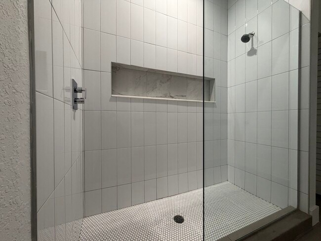 Building Photo - 329 Bella Sol Way