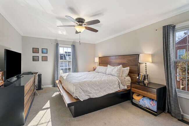 Building Photo - 3100 Franklin St