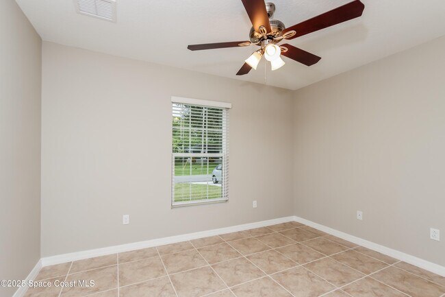 Building Photo - 2131 Watkins Rd SE