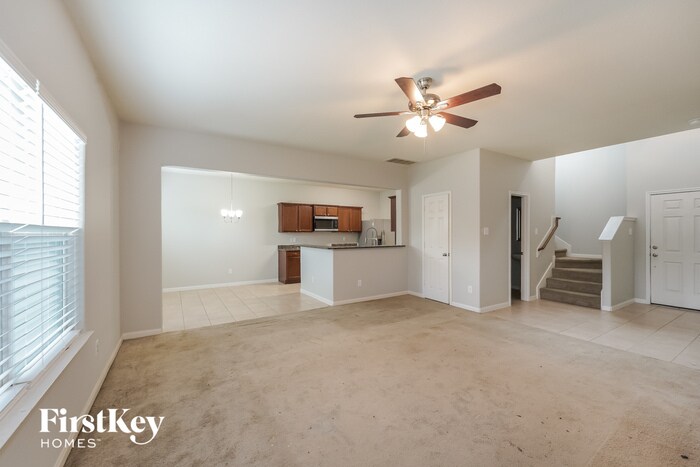 Building Photo - 2027 Golden Topaz Dr