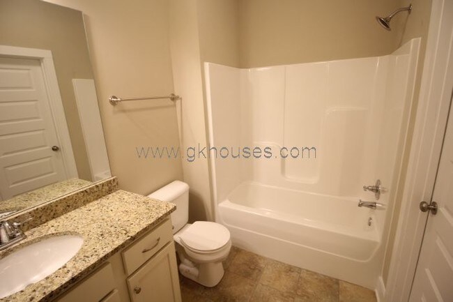 Building Photo - 5525 Park Side Rd