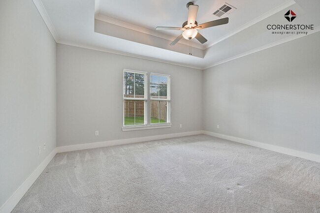 Building Photo - 4 Bedroom in a Gated Community