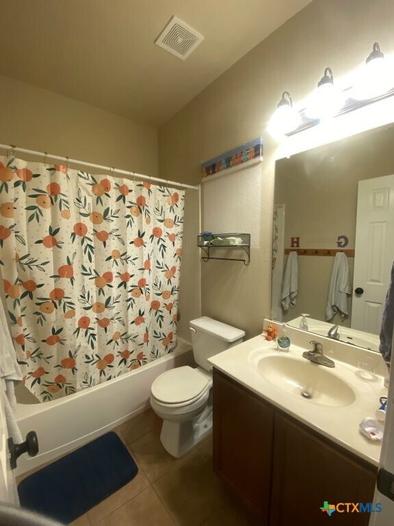 Building Photo - 7105 Golden Oak Ln