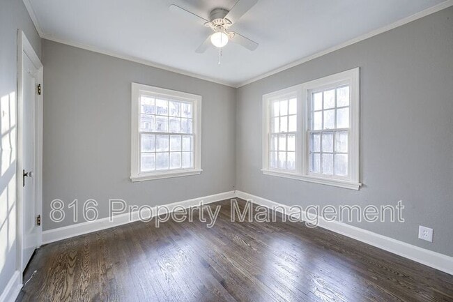 Building Photo - 2819 E 63rd St