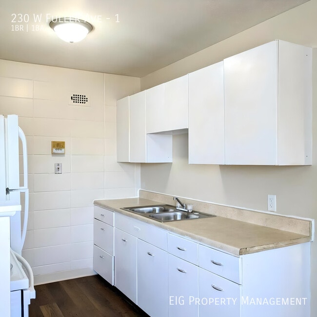 Building Photo - 230 W Fuller Ave