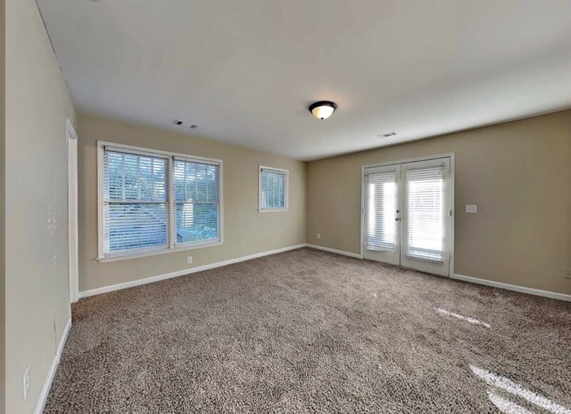 Building Photo - 66 Kenyon St SE