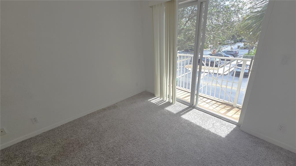 Building Photo - 4605 SW 75th Way