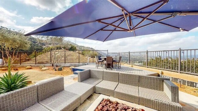 Building Photo - 7300 Santa Susana Pass Rd