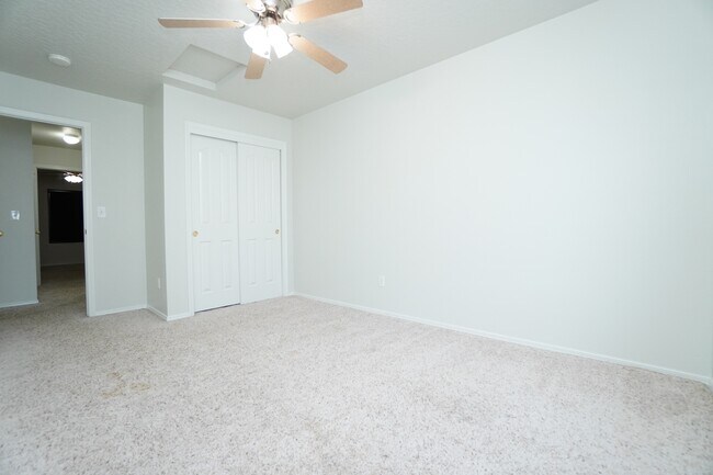 Building Photo - 16274 Silver Creek Ave