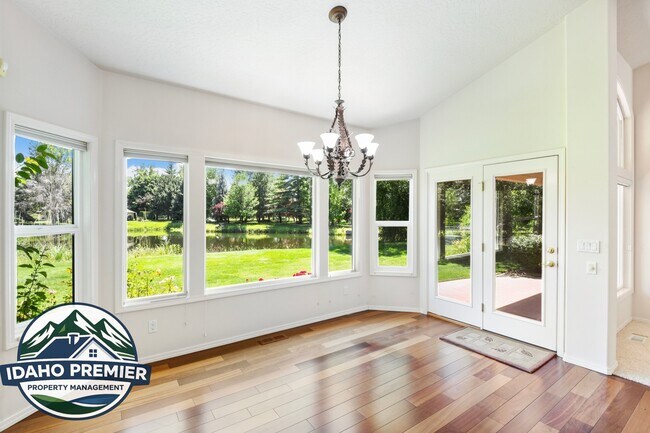 Building Photo - 418 E Trailside Dr