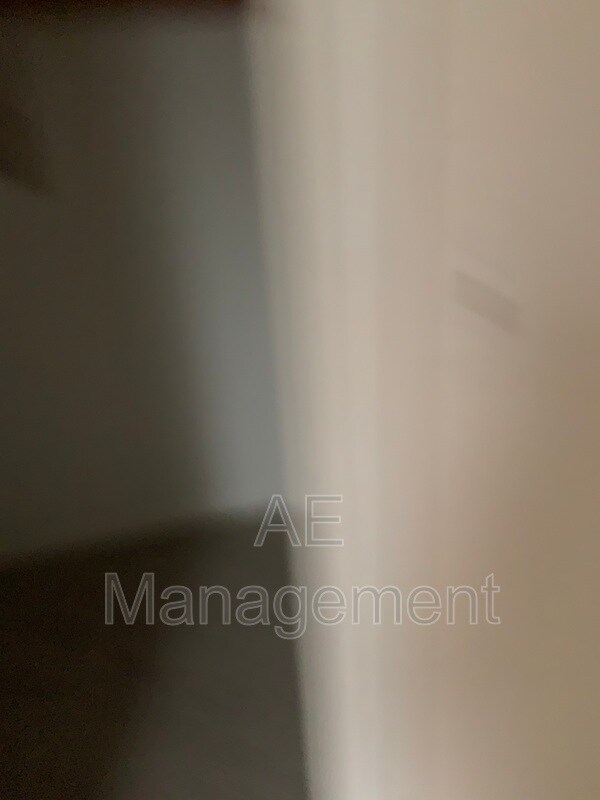 Building Photo - 1323 Cary Ave