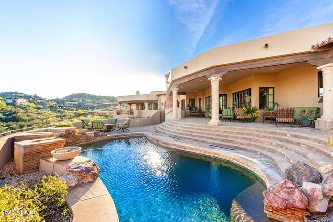 Building Photo - 1930 E Desert Willow Dr