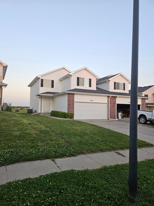 Building Photo - 7224 Dorchester Ct