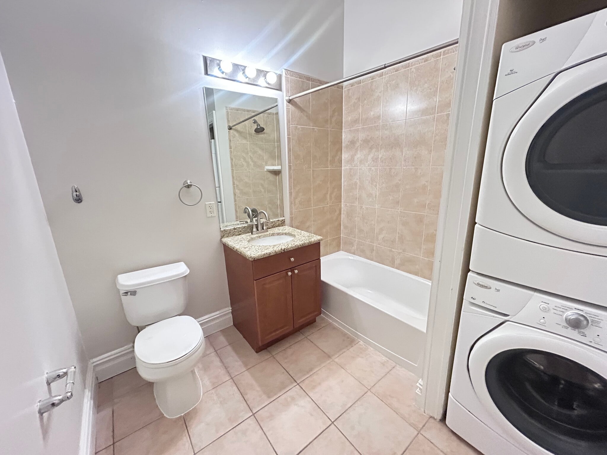 Building Photo - 1 John St