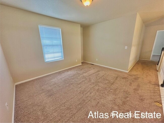 Building Photo - 8366 Hardwood Cir