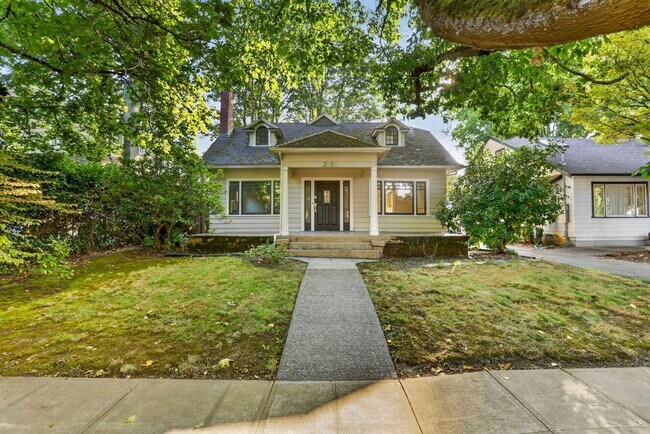 Building Photo - 3434 NE 18th Ave