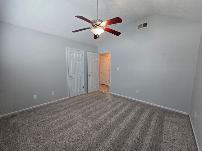 Building Photo - 362 Broad Dr