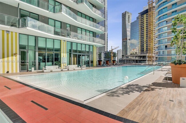 Building Photo - 1300 S Miami Ave