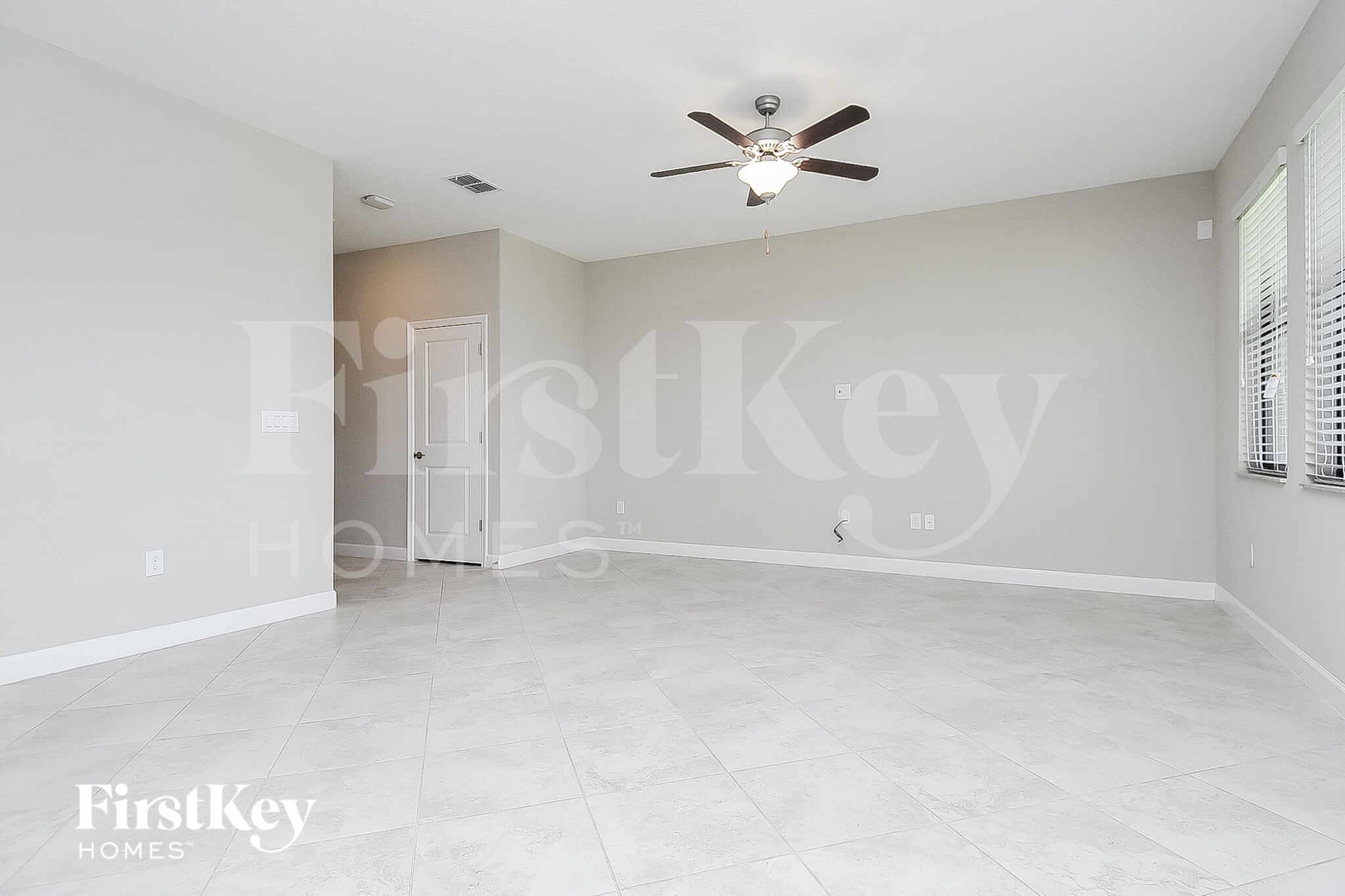 Building Photo - 9823 Ivory Dr