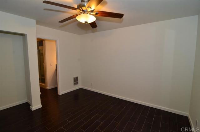 Building Photo - 4637 Park Dr