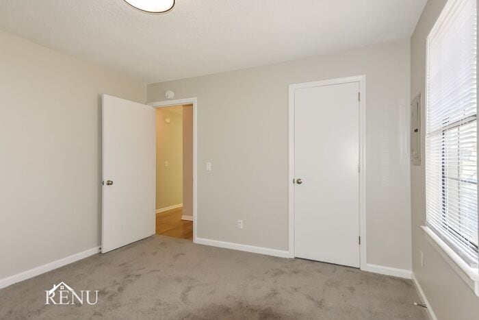 Building Photo - 3315 Walton Ln