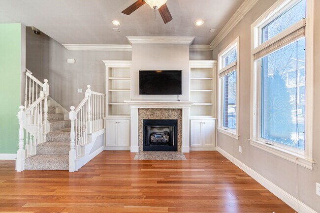 Building Photo - Charming 3-Bedroom Home with 2 Full Baths & 1,750 Sq. Ft. of Comfort in Fayetteville!