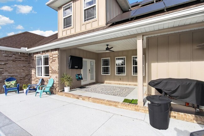 Building Photo - 5522 Frontier Dr