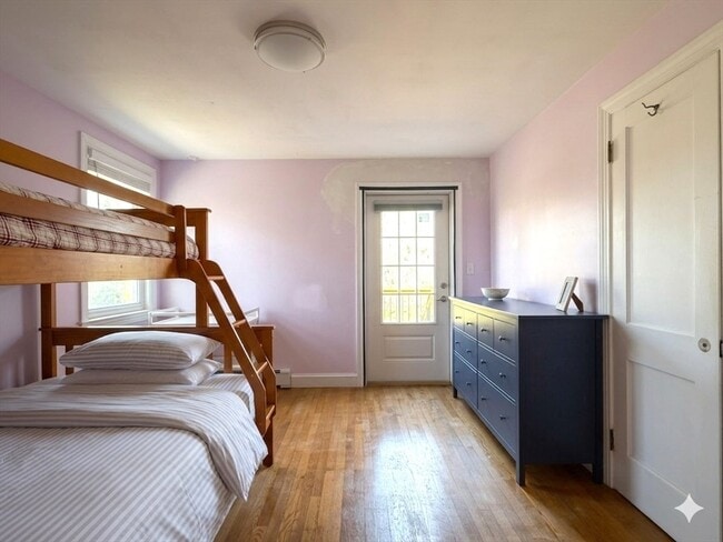 Building Photo - 188 South St