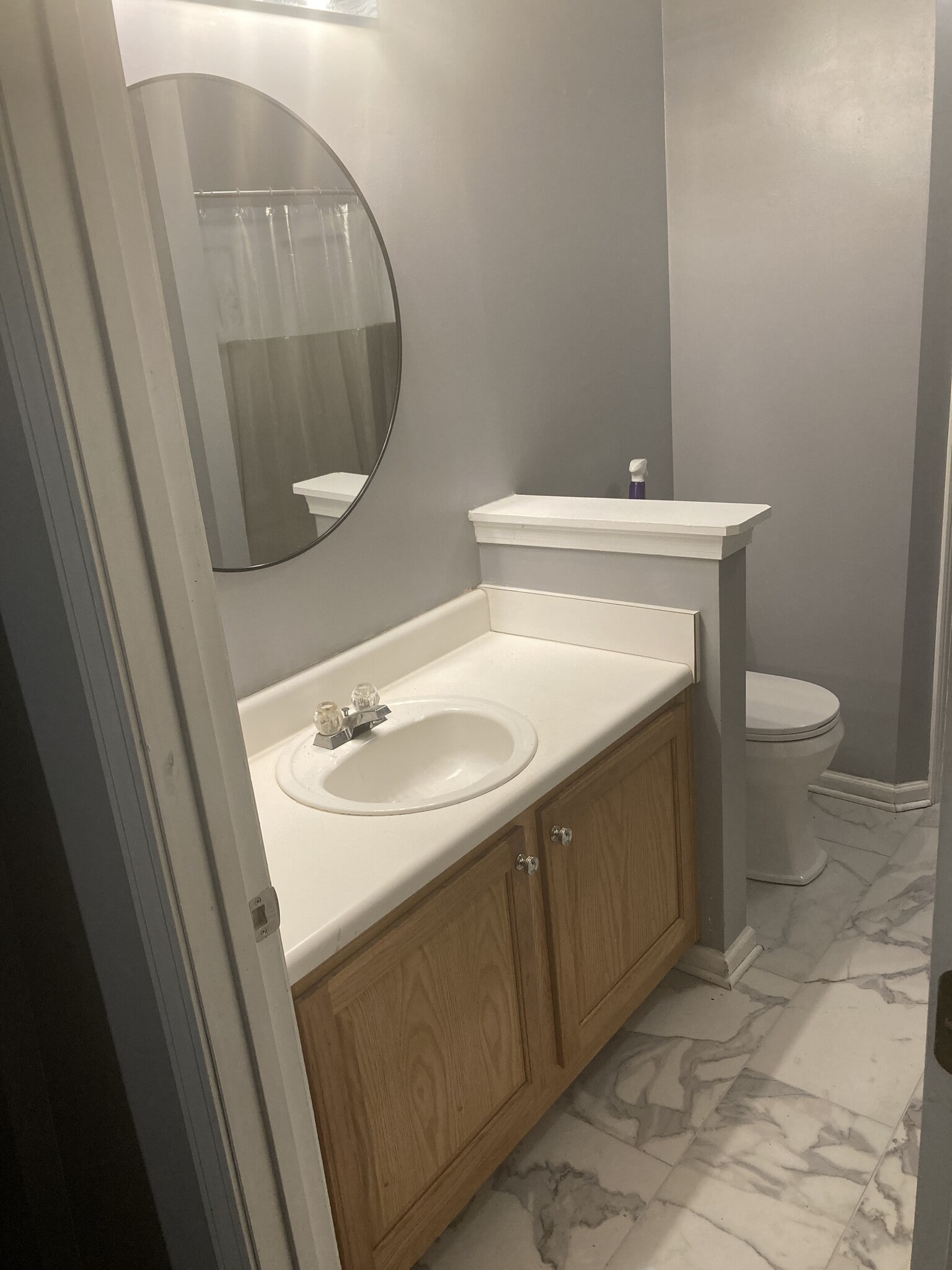 Master bed bath has tub & shower - 1465 Gates Cir SE