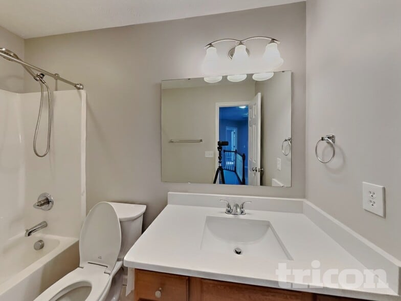 Building Photo - 200 Lattimore Rd