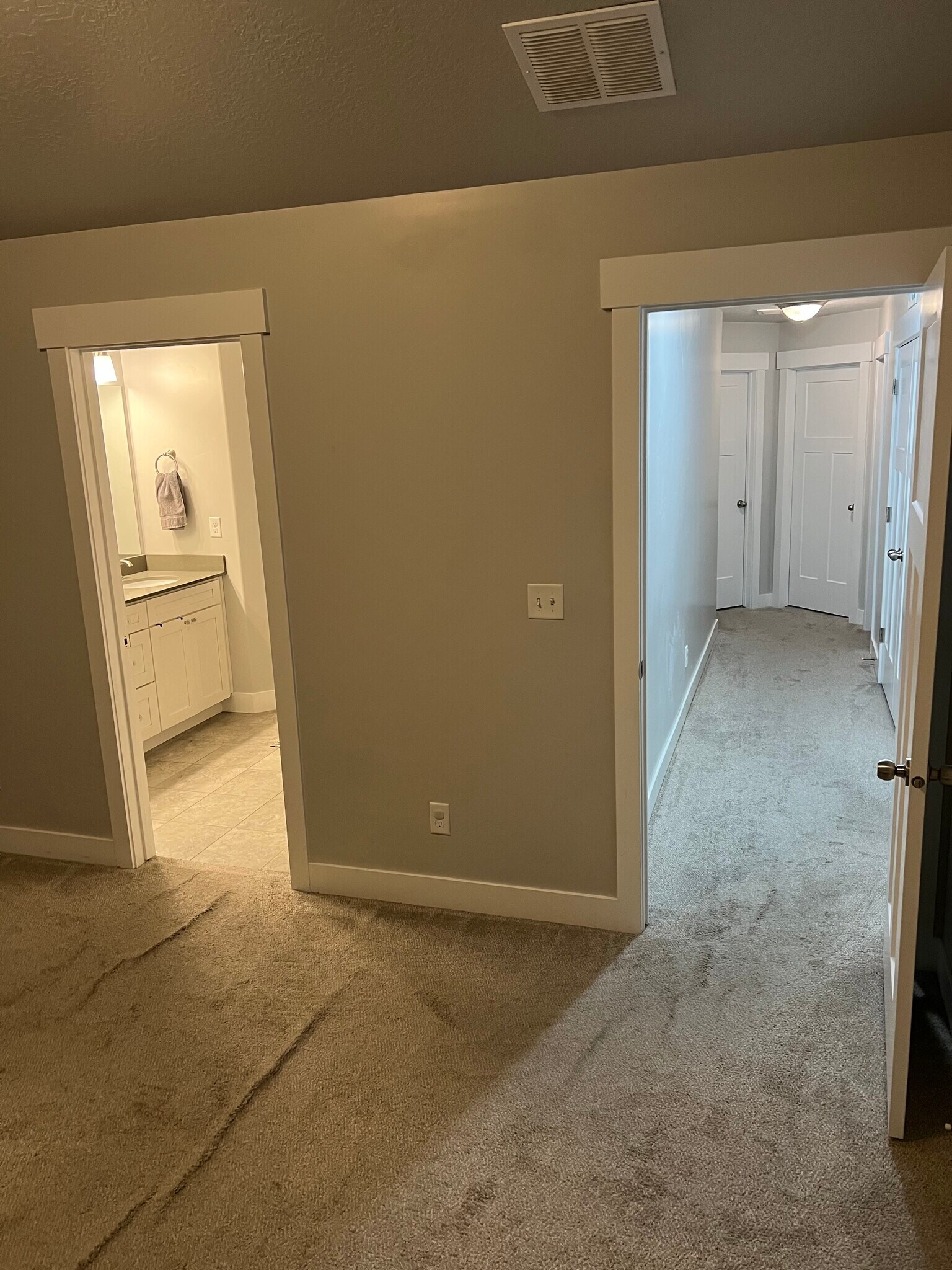 Building Photo - 14808 S Patten Ln
