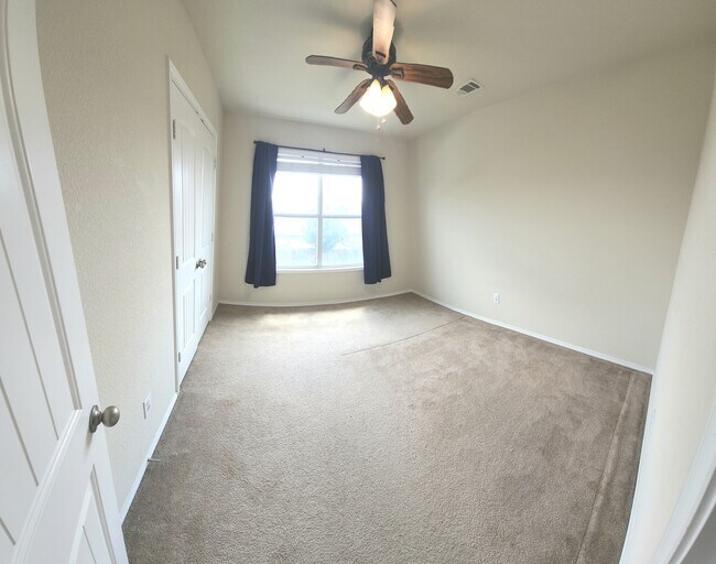 Building Photo - 8520 Cumberland Gap Dr