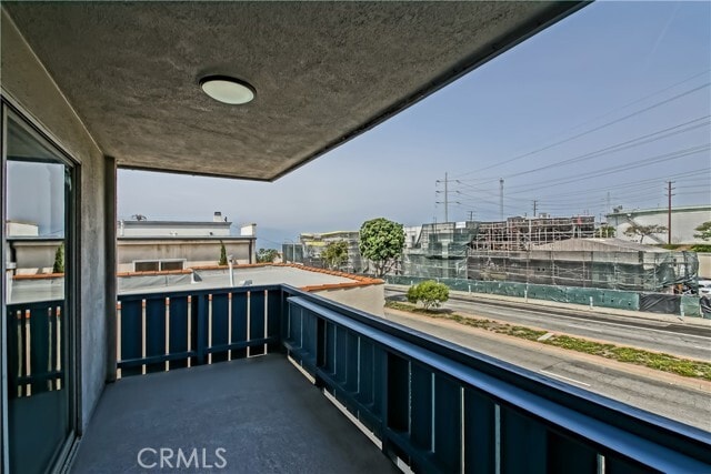 Building Photo - 440 Rosecrans Ave