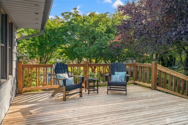 Building Photo - Spacious rambler-style 4 bed 2 bath house in Edmonds