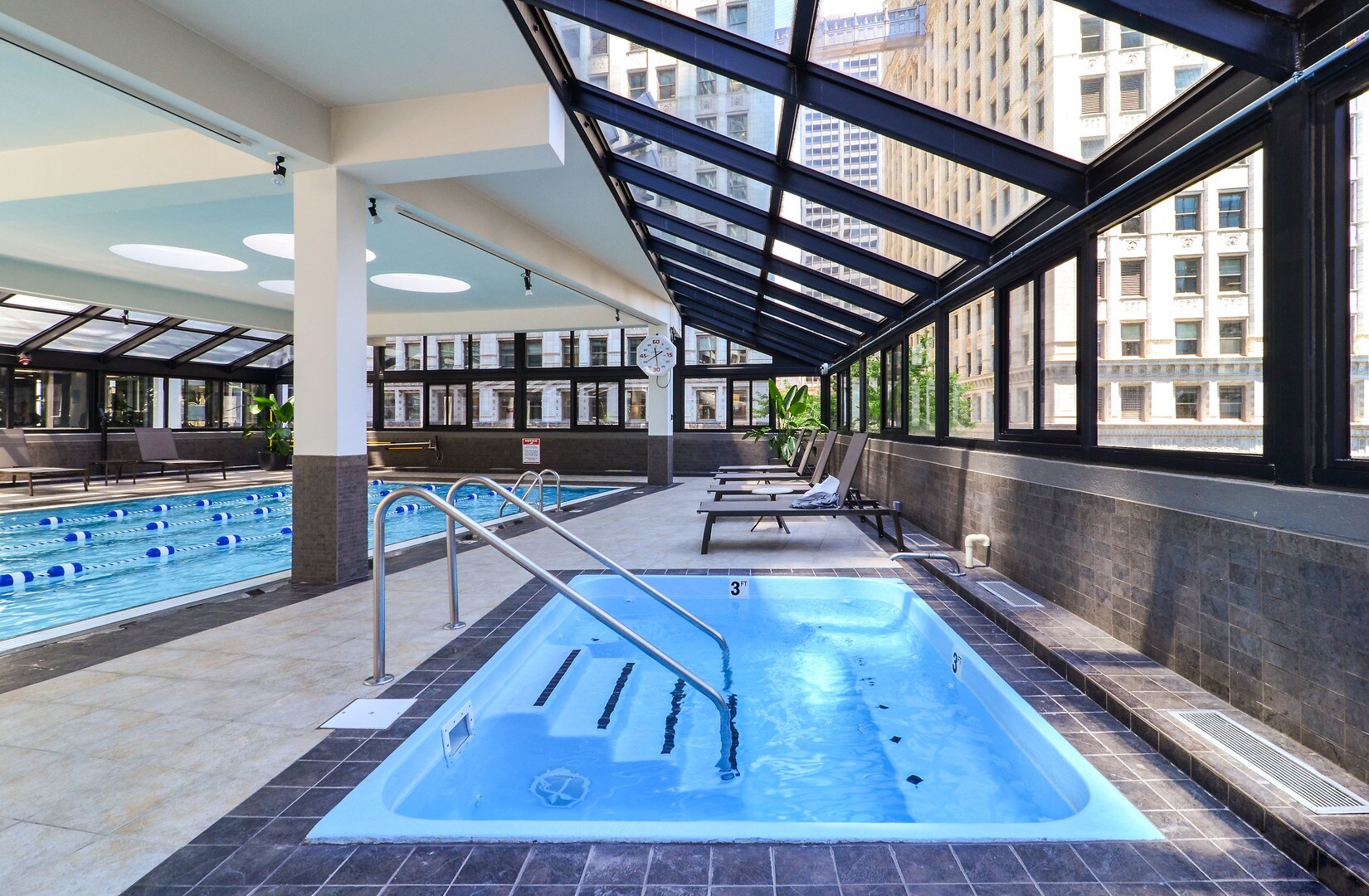 Building Photo - 405 N WABASH Ave