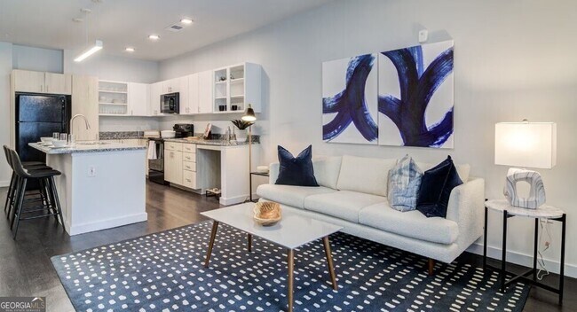 Building Photo - 750 Avondale Creek Dr.